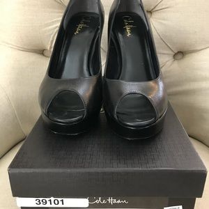 Cole Haan Air Black platform peeptoe - size 9